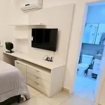 Location Location Copocabana, Ipanema Suite
